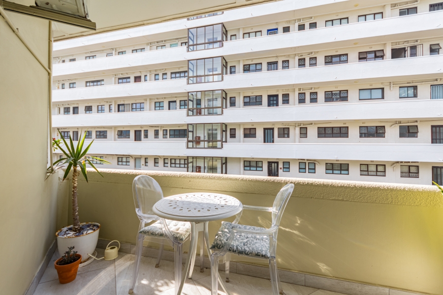 To Let 0 Bedroom Property for Rent in Sea Point Western Cape